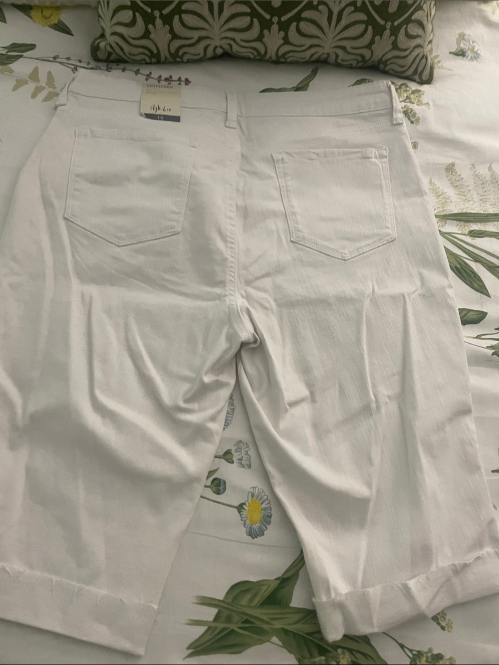 Style & Co. White Cropped Jean shorts size 14 - Picture 5 of 10